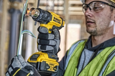 DEWALT DCE530N opalarka 530°C 18V 2 dysze bez akumulatora