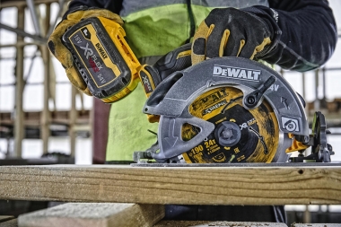 DEWALT DCS578NT pilarka tarczowa piła 190mm 54V bez akumulatora