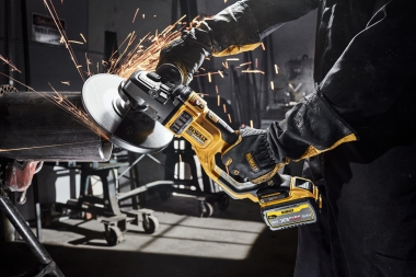 DEWALT DCG460NK szlifierka kątowa 230mm 54V bez akumulatora walizka