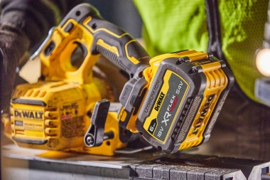 DEWALT DCS573NT pilarka tarczowa piła 190mm 18V bez akumulatora