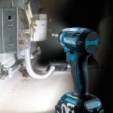 MAKITA DTD173RTJ wkrętarka klucz udarowy 180Nm 18V 2x5,0Ah 4-biegi Makpac